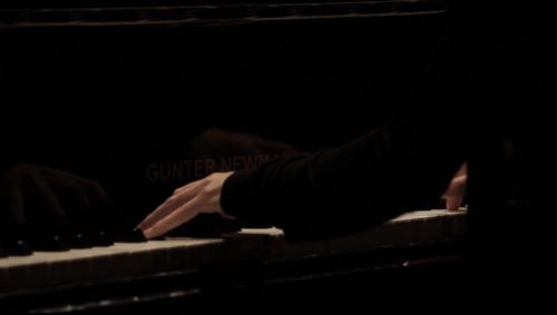 Olga - Aura Noctis tocando el piano. Directo en Espacio Ronda, abril 2015